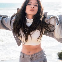 ローラ(画像提供:宝島社)