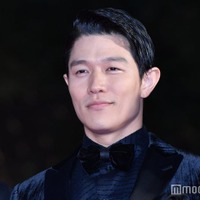 鈴木亮平 (C)モデルプレス