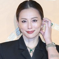 「ブルガリ セルペンティ 75周年 時を超えて紡がれる無限のストーリー展」に出席した米倉涼子(C)モデルプレス