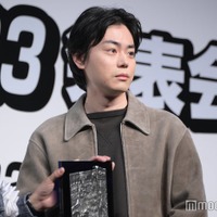 「第40回ベストジーニスト2023」授賞式に登壇した菅田将暉(C)モデルプレス