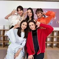 （後列左から）安座間美優、沢井美優、小松彩夏（前列左から）泉里香、北川景子（C）CBCテレビ