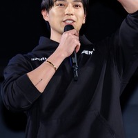 「東京コミコン2023」オープニングセレモニーに出席した新田真剣佑（C）モデルプレス