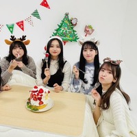 クリスマスパーティーをする川崎桜、冨里奈央、井上和、一ノ瀬美空、菅原咲月(提供写真)