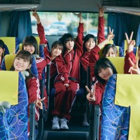 乃木坂46 5期生写真集より/撮影:⽥中瞳