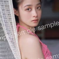 橋本環奈 3rd写真集「KALEIDOSCOPE」ポストカード（提供写真）