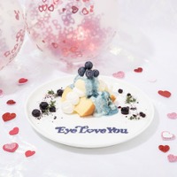 シフォンケーキ・Blue／火曜ドラマ『Eye Love You』 Cafe（提供写真）