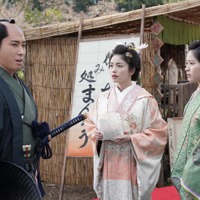 宮舘涼太、小芝風花、西野七瀬「大奥」第4話より（C）フジテレビ