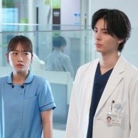 川栄李奈、高杉真宙「となりのナースエイド」第8話より（C）日本テレビ