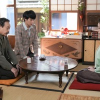近藤芳正、三浦獠太、趣里「ブギウギ」第105話(C)NHK