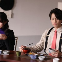 井手上漠、鈴木康介「セレブ男子は手に負えません」第8話より（C）ABC・DLE