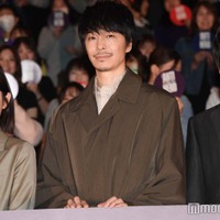「アンチヒーロー」スペシャル舞台挨拶に登壇した堀田真由、長谷川博己、北村匠海(C)モデルプレス