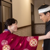 平岩紙、岩田剛典「虎に翼」第19話より（C）NHK