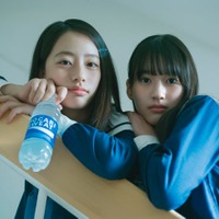 池端杏慈、椿「ポカリスエット2024『潜在能力は君の中。』春」より(提供写真)