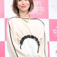 鈴木亜美（C）モデルプレス