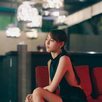 弓木奈於 1st写真集「天使だったのか」通常版裏表紙／撮影：三瓶康友／ワン・パブリッシング