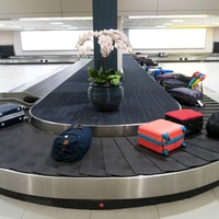 海外の空港で荷物が見つからない！？困り果てていると…→近くにいた日本人旅行客が！？