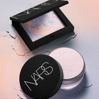 NARS、「ライトリフレクティング プリズマティックパウダー」 待望の新色が数量限定で先行発売