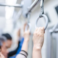 【電車の中で】子「ぼく今電車に乗ってる？」母「そうよ」次の瞬間⇒子どもの【まさかの発言】に別の子が「僕も！」