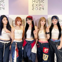 LE SSERAFIM／（左から）HUH YUNJIN、KIM CHAEWON、KAZUHA、SAKURA、HONG EUNCHAE（P）&（C） SOURCE MUSIC