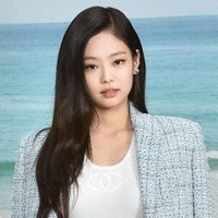 ロングヘアのJENNIE／Photo by Getty Images