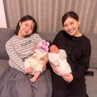 西野未姫、AKB48時代の大先輩・峯岸みなみと娘たちを交えてパシャリ「まさか同い年ベイビーのママに…」