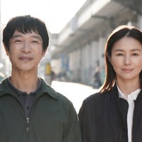 堺雅人、井川遥（C）2025映画「平場の月」製作委員会