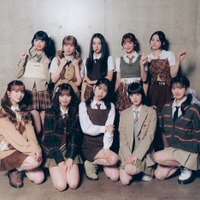 ME:I（前列左から）SUZU、KEIKO、MOMONA、SHIZUKU、COCORO（後列左から）RINON、AYANE、MIU、RAN、KOKONA（C）LAPONE GIRLS