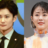 岡田将生、高畑充希とパシャリ！楽しげ夫婦SHOTに大反響「お似合いすぎてしんどい」「一生幸せでいて」