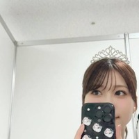 めるる、まるでお姫様？ティアラを身につけた笑顔SHOTに反響「大人っぽくて美」「かわいすぎる」