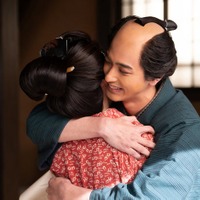 小芝風花、横浜流星「べらぼう~蔦重栄華乃夢噺~」第14話(C)NHK
