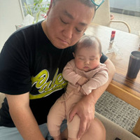 山本圭壱、愛娘は自分と西野未姫のどちら似！？比較SHOTに「顔がみんな似てる」「とにかく可愛い」の声