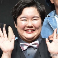 やす子(C)モデルプレス