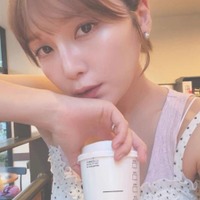 第1子妊娠中の宇野実彩子、美肌際立つキャミソールSHOTをファン絶賛「透明感溢れる天使」「最高に可愛い」