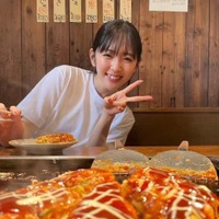 鈴木愛理、素の笑顔が溢れるオフSHOTにファンほっこり「可愛すぎる！」「癒しをありがとう」