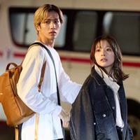 志尊淳、岸井ゆきの「恋は闇」(C)日本テレビ