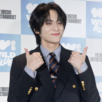 山下幸輝、金髪に！メガネをかけた最新SHOTに絶賛の声「ビジュ良すぎて頭抱える」「ときめきが止まりません」