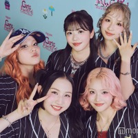 UN1CON/(左上から時計回りに)MANAMI、AKARI、NARAE、JOA、KOKORO(C)モデルプレス