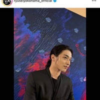 横浜流星、カンヌ映画祭での正装SHOTに反響「すごくお似合い」「笑顔が輝いていてまぶしい」