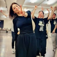 「さすがすぎる」浜崎あゆみ、“15分で完売”香港ライブに向けたリハSHOTに反響「スタイル良すぎです」