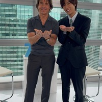 トム・クルーズ、阿部亮平(C)日本テレビ