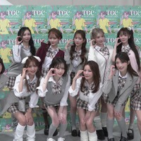 (後列左から)MIYA、MAMI、ASUKA、YUMERO、RUI (前列左から)川村エミコ、NANANI、RIKO、ICHIKA、二瓶有加、今井アンジェリカ (提供写真)