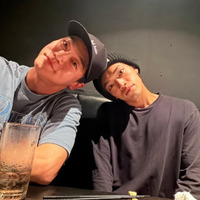 おばたのお兄さん、timelesz原嘉孝との再会SHOTに「リアル兄弟にしか見えない！」「やっぱり似てるー！」
