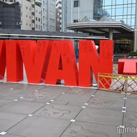 赤坂サカス広場の「VIVANT」モニュメント(C)モデルプレス