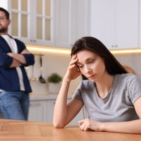 「夫の定年が怖い」頭痛・動悸に悩まされる58歳妻。その正体は「夫源病」だった!?