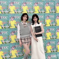 RIKO、益若つばさ(提供写真)
