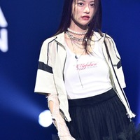 るな(C)モデルプレス