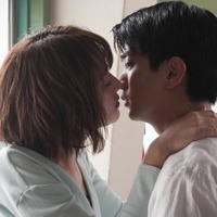 高梨臨、正門良規(C)テレビ朝日