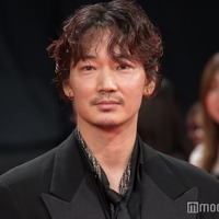 綾野剛(C)モデルプレス