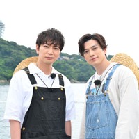 松本潤、新田真剣佑(C)TBS