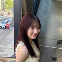 森戸知沙希、“赤みましまし”NEWヘアSHOTに反響「すっごく綺麗」「更にかわいくなった」